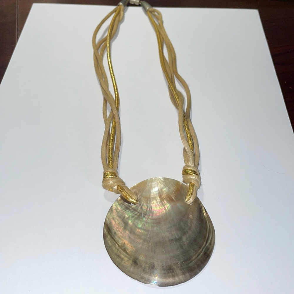Necklace - big Shell with 4 strand rope chain